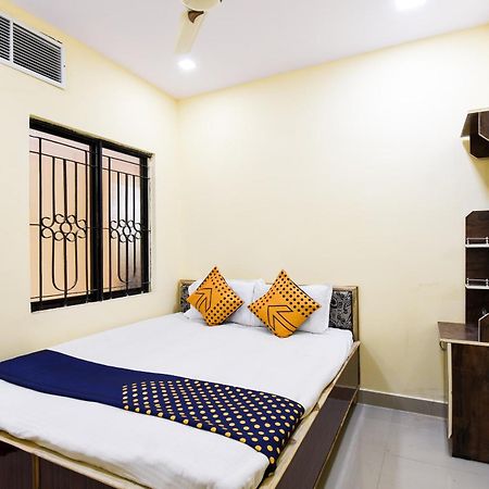 SPOT ON 65715 Gaurav Guest House Nagpur Exteriör bild
