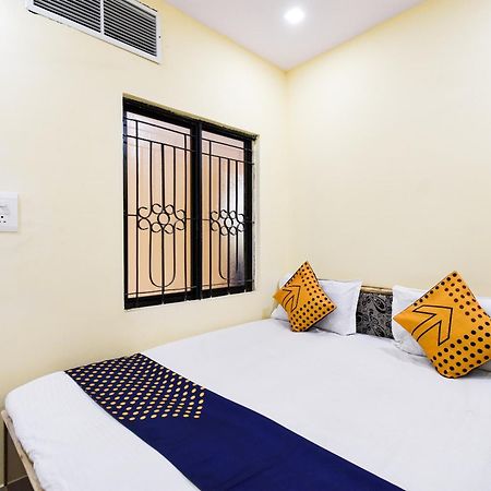 SPOT ON 65715 Gaurav Guest House Nagpur Exteriör bild