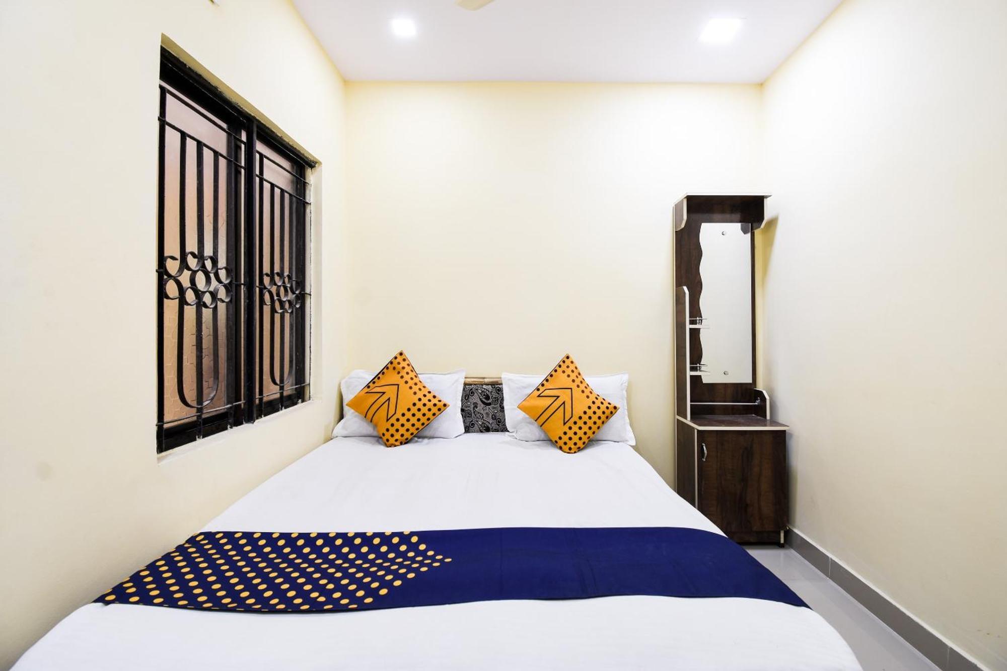 SPOT ON 65715 Gaurav Guest House Nagpur Exteriör bild