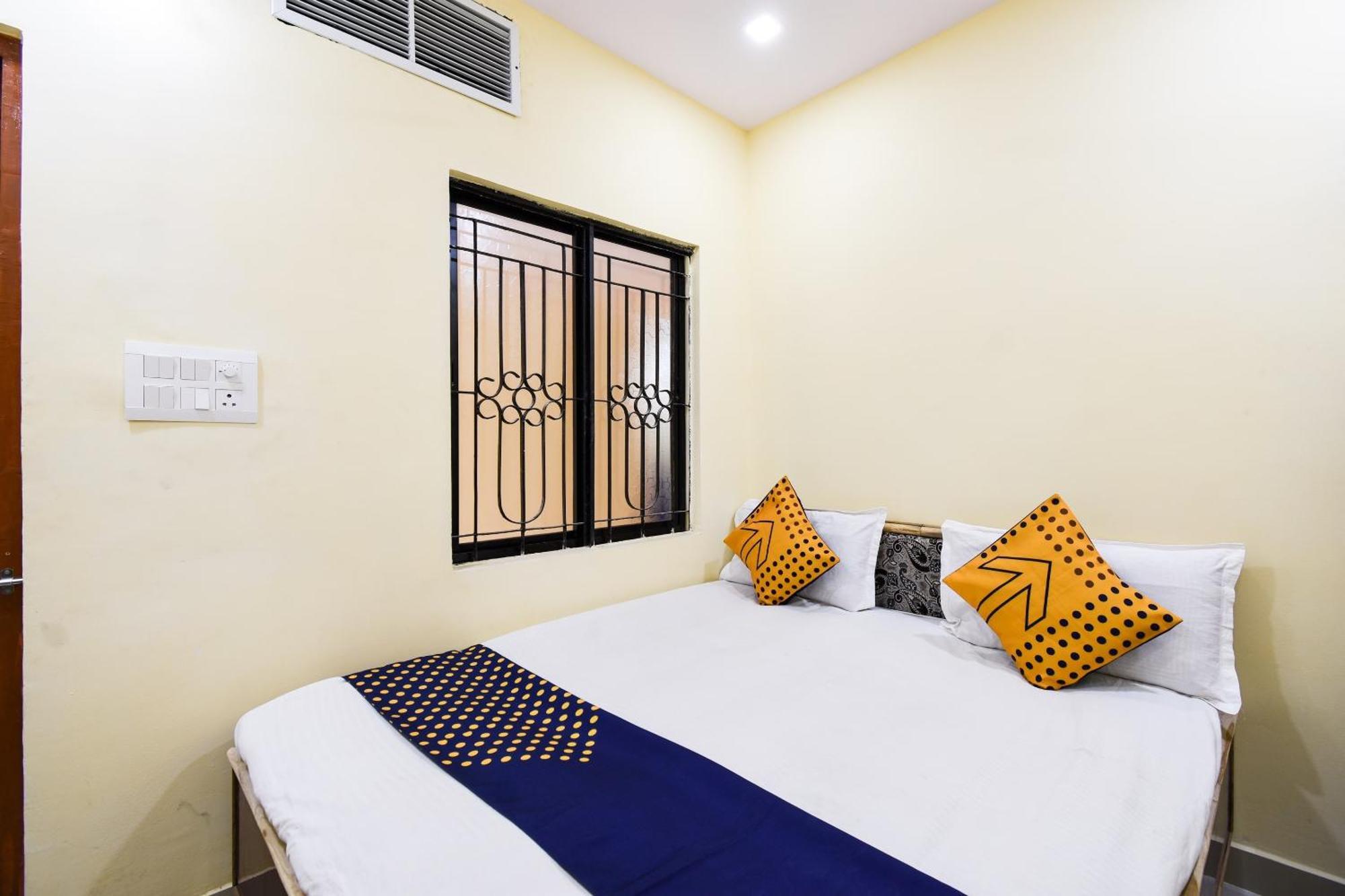 SPOT ON 65715 Gaurav Guest House Nagpur Exteriör bild