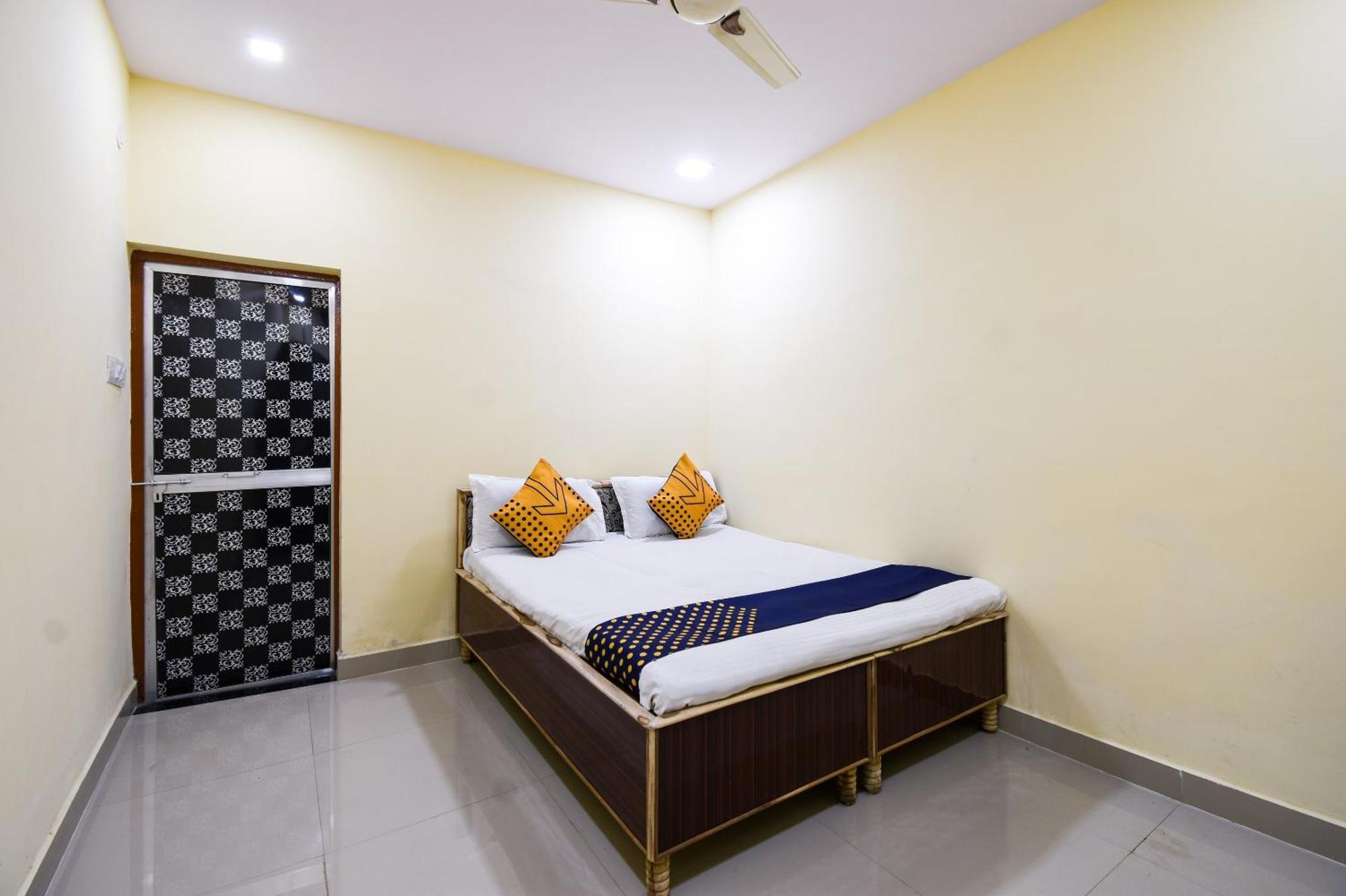 SPOT ON 65715 Gaurav Guest House Nagpur Exteriör bild