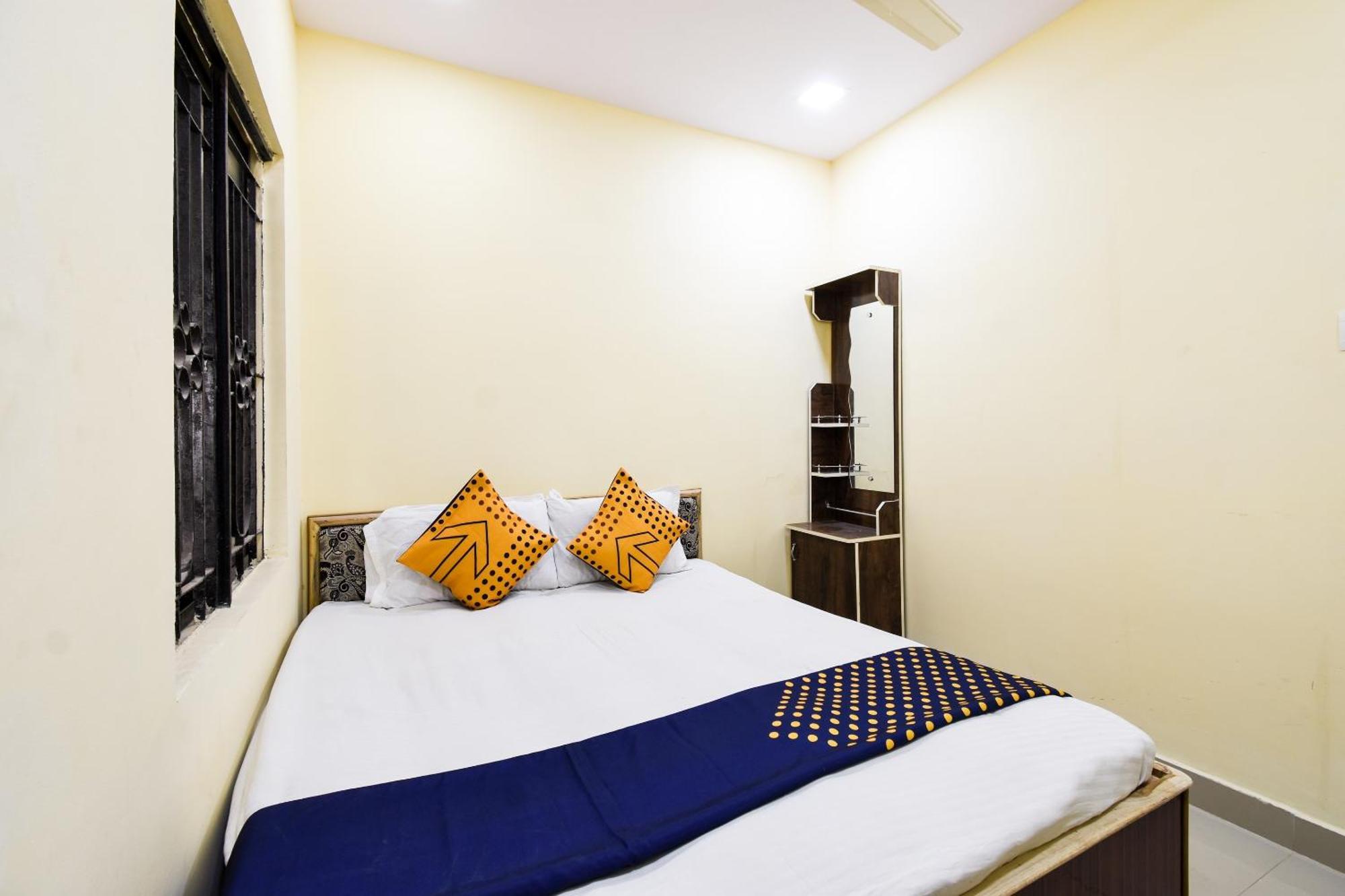 SPOT ON 65715 Gaurav Guest House Nagpur Exteriör bild