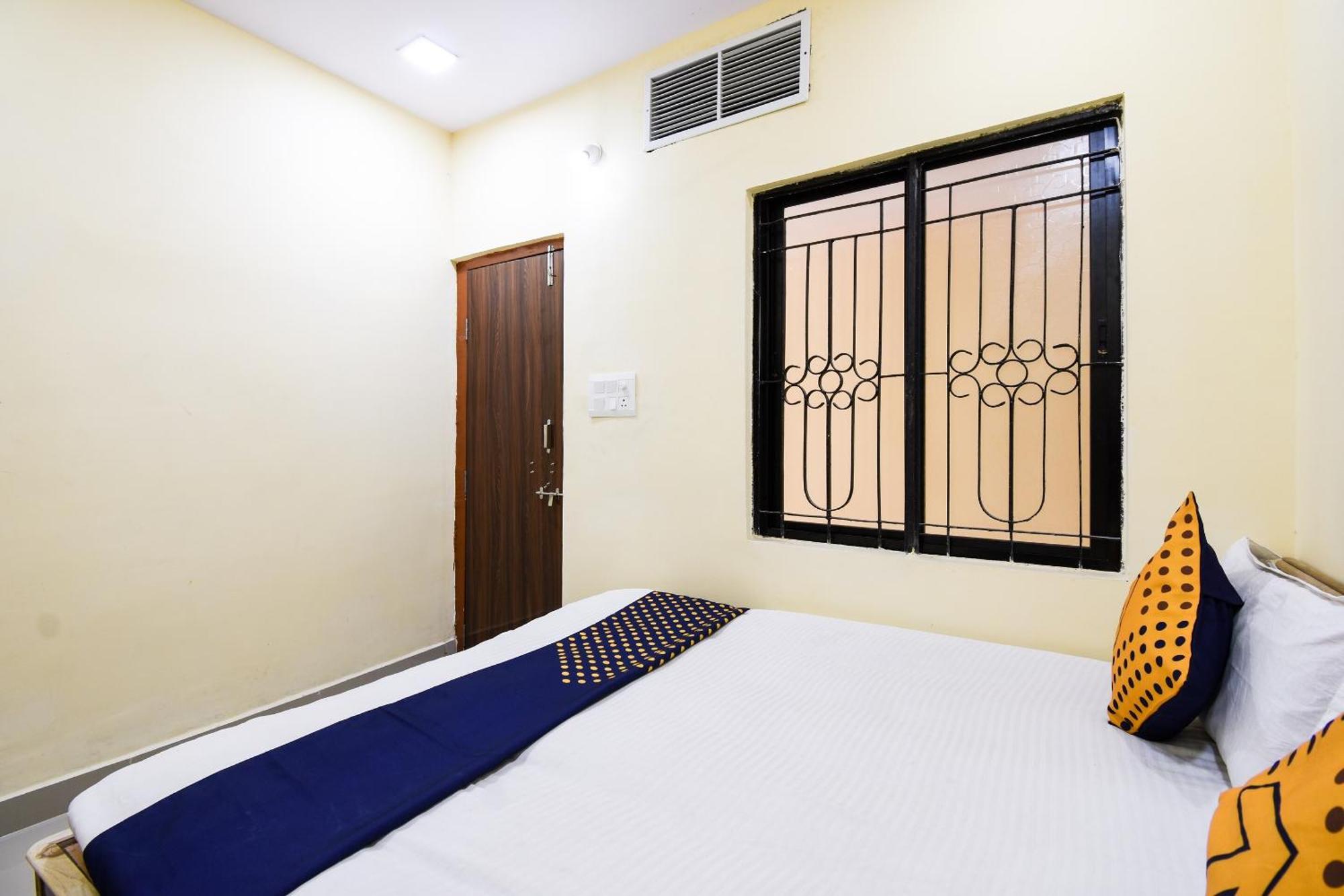 SPOT ON 65715 Gaurav Guest House Nagpur Exteriör bild